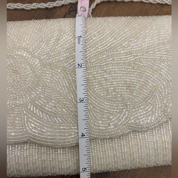 Vintage La Regale Beaded Clutch - Picture 12 of 12